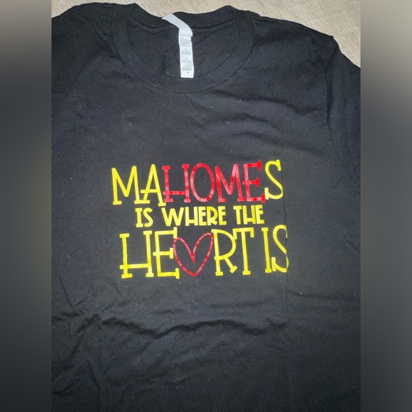 Kansas City Chiefs Patrick Mahomes Fan Tshirt - Picture 2 of 4